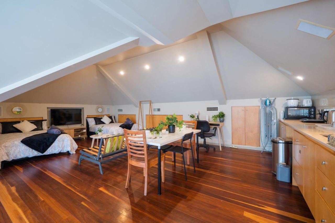 Quiet Private Studio In Strathfield With Kitchenette And Private Bathroom 3Min To Station Sleeps 6 Sydney Eksteriør bilde