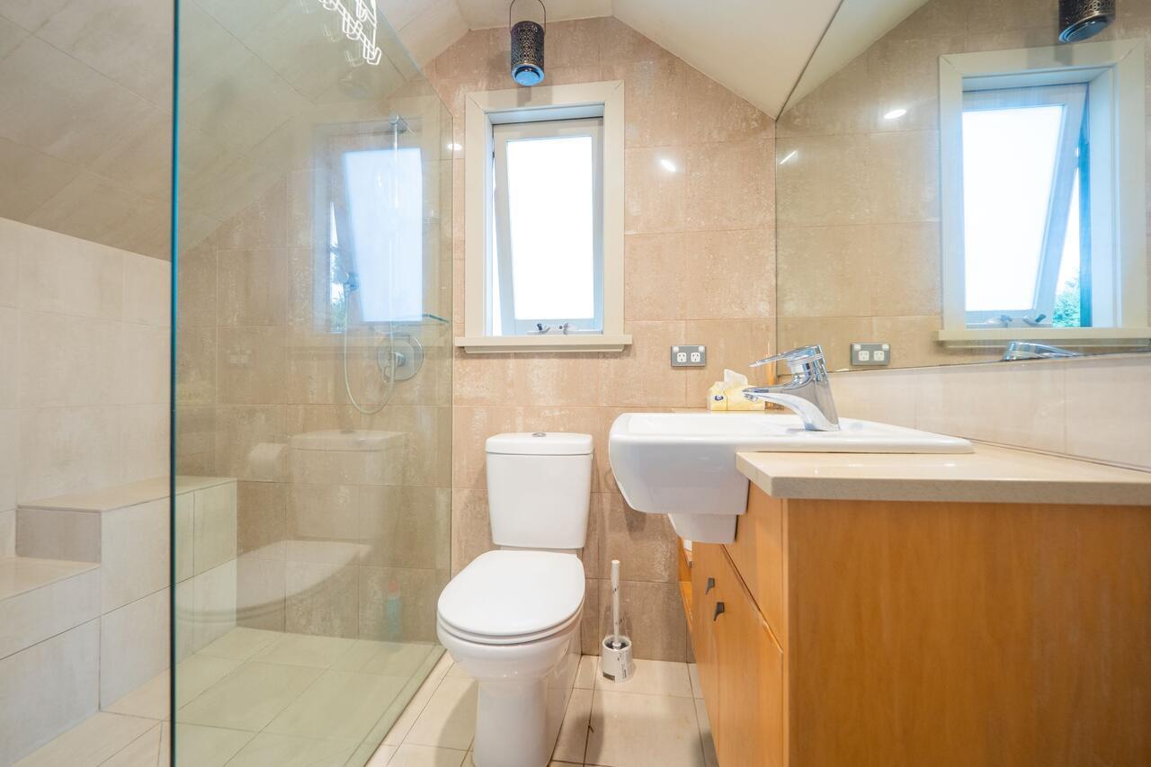 Quiet Private Studio In Strathfield With Kitchenette And Private Bathroom 3Min To Station Sleeps 6 Sydney Eksteriør bilde